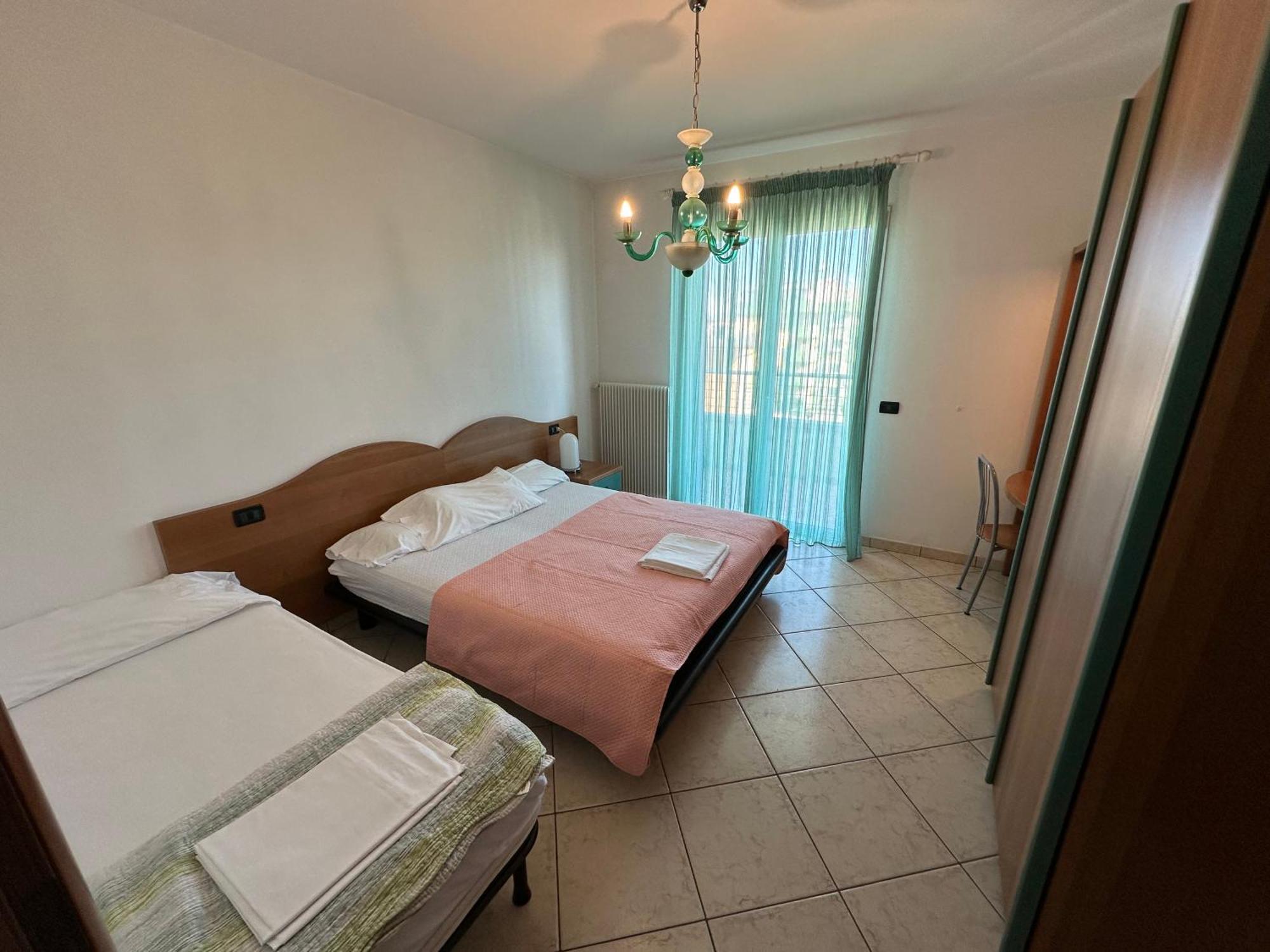 Residence Diana Frontemare - Agenzia Cocal Каорле Экстерьер фото